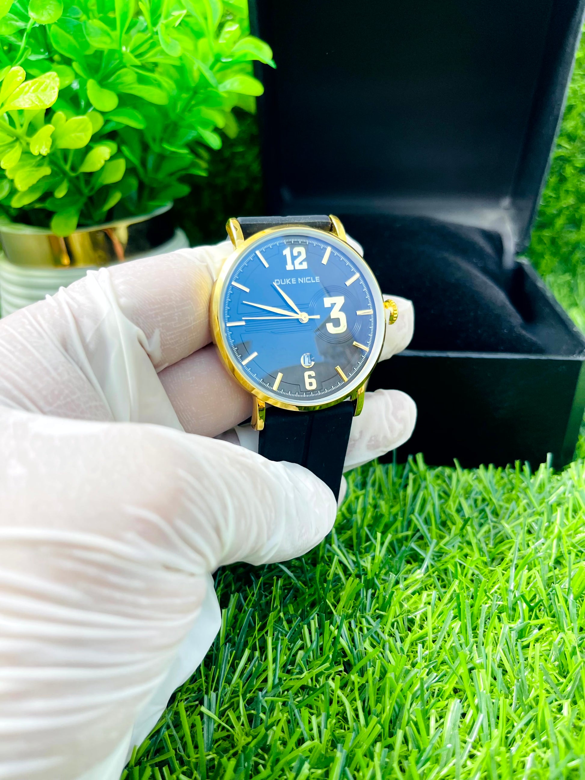 Duke Nicle Watch